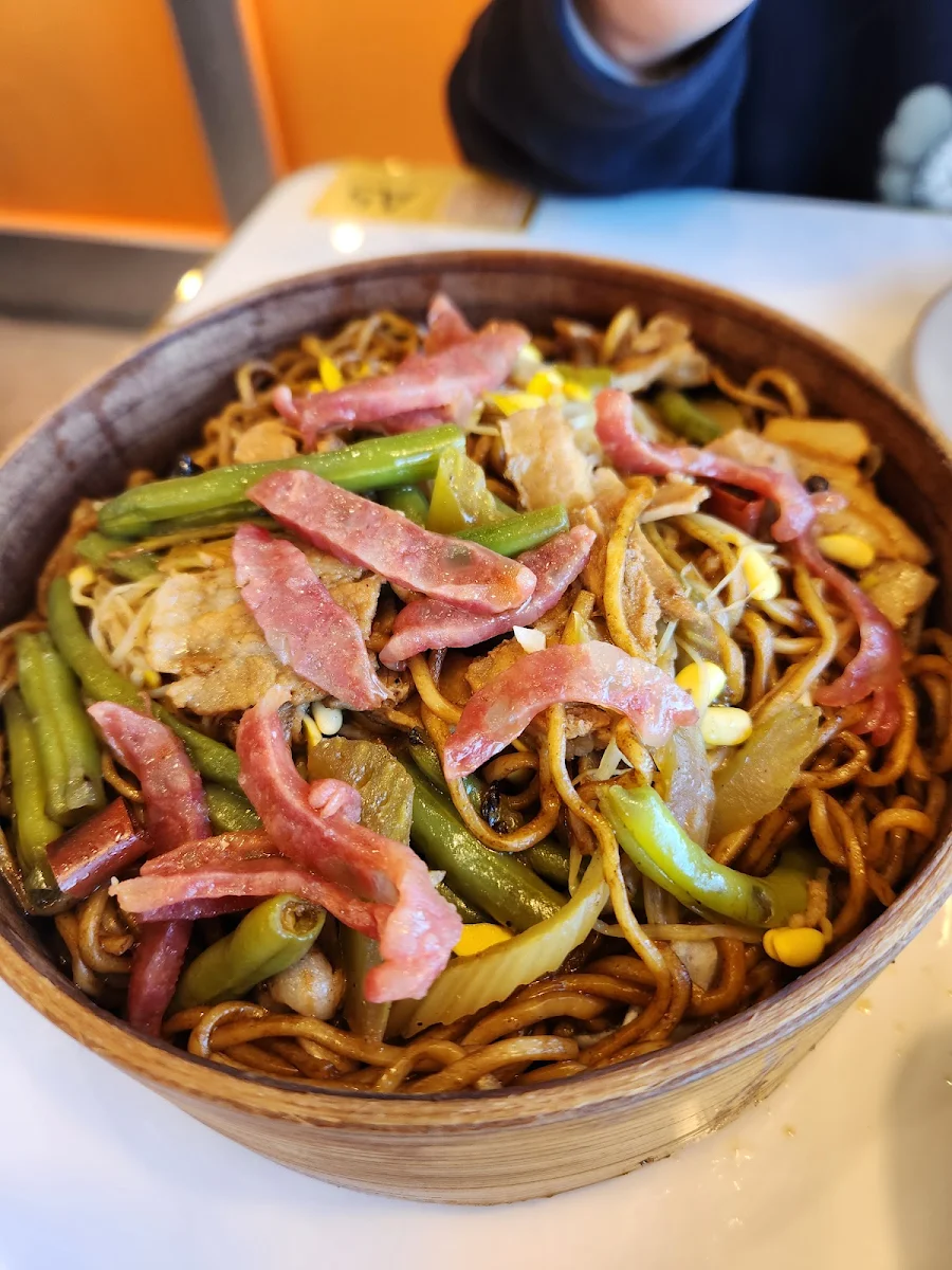 Braised String Bean with Noodle 笼王焖面